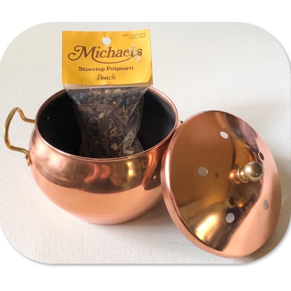 Other - Potpourri Pot with Bonus Potpourri